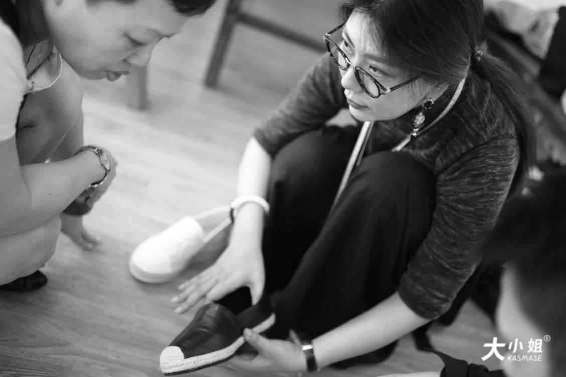 深耕市场做“足”功夫 巨细姐实力演绎国产大码女鞋品牌新魅力!‘IM电竞’(图3)
深耕市场做“足”功夫 巨细姐实力演绎国产大码女鞋品牌新魅力!‘IM电竞’(图3)