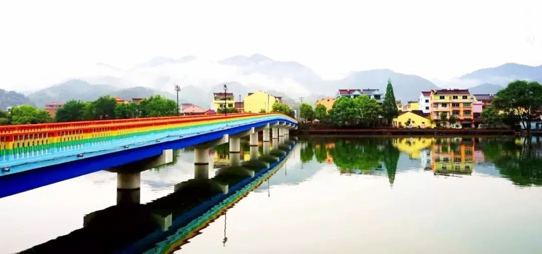 金庸带走了他的江湖,我们却还在江湖里沉浮【IM电竞】(图3) IM电竞平台