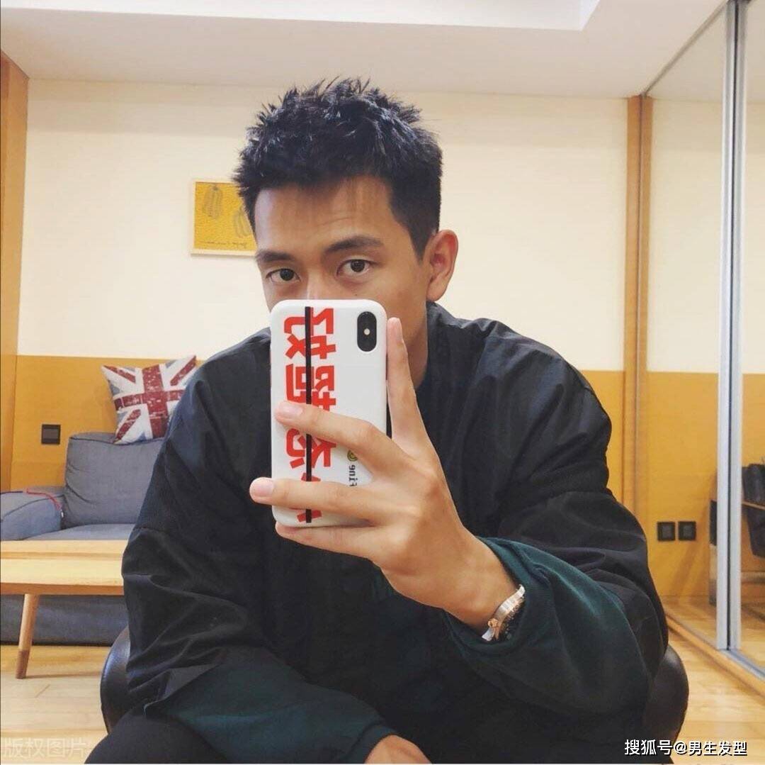 
男明星爱剪的寸头发型你不试试？李现阳光帅气 陈伟霆轻熟有魅力：IM电竞