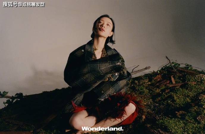 发量少又细软适合什么发型?倪妮的微卷短发相识下 时尚又显高级“IM电竞官网”(图3)
发量少又细软适合什么发型?倪妮的微卷短发相识下 时尚又显高级“IM电竞官网”(图3)