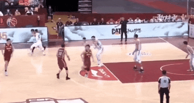 
球迷为吴前打行侠仗义 但想成为中国男篮的未来 请收起那些矫情！【IM电竞平台】(图3)