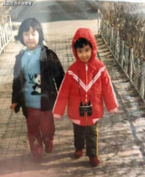 ‘IM电竞平台’
明星小时候的照片 我一个也没有认出来 全部认出来的是大神!(图3) ‘IM电竞平台’
明星小时候的照片 我一个也没有认出来 全部认出来的是大神!(图3)