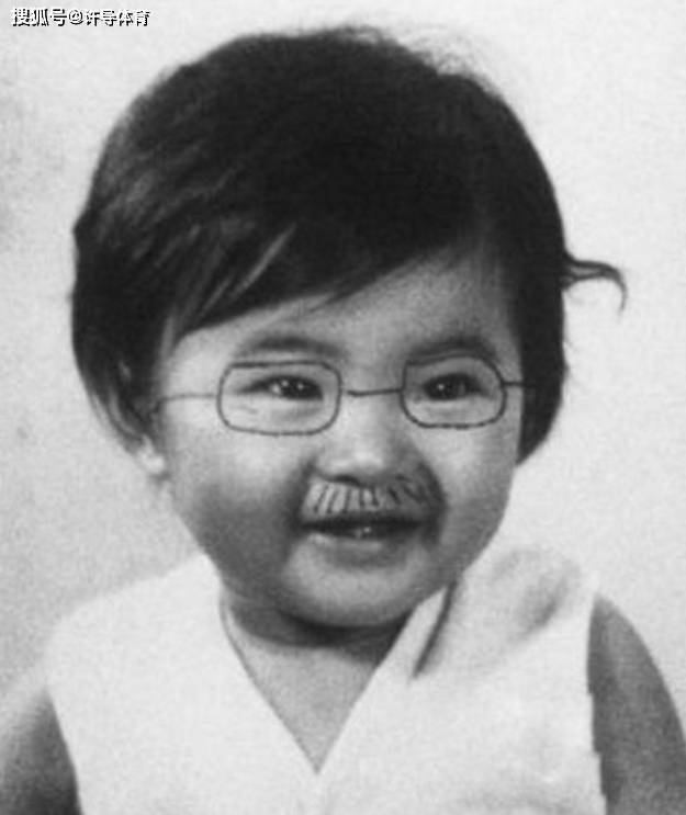 ‘IM电竞平台’
明星小时候的照片 我一个也没有认出来 全部认出来的是大神!(图8) ‘IM电竞平台’
明星小时候的照片 我一个也没有认出来 全部认出来的是大神!(图8)