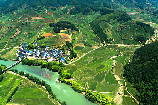 IM电竞平台:
与中国高尔夫共发展!比音勒芬助力首届中国高尔夫年度盛典(图5) IM电竞平台