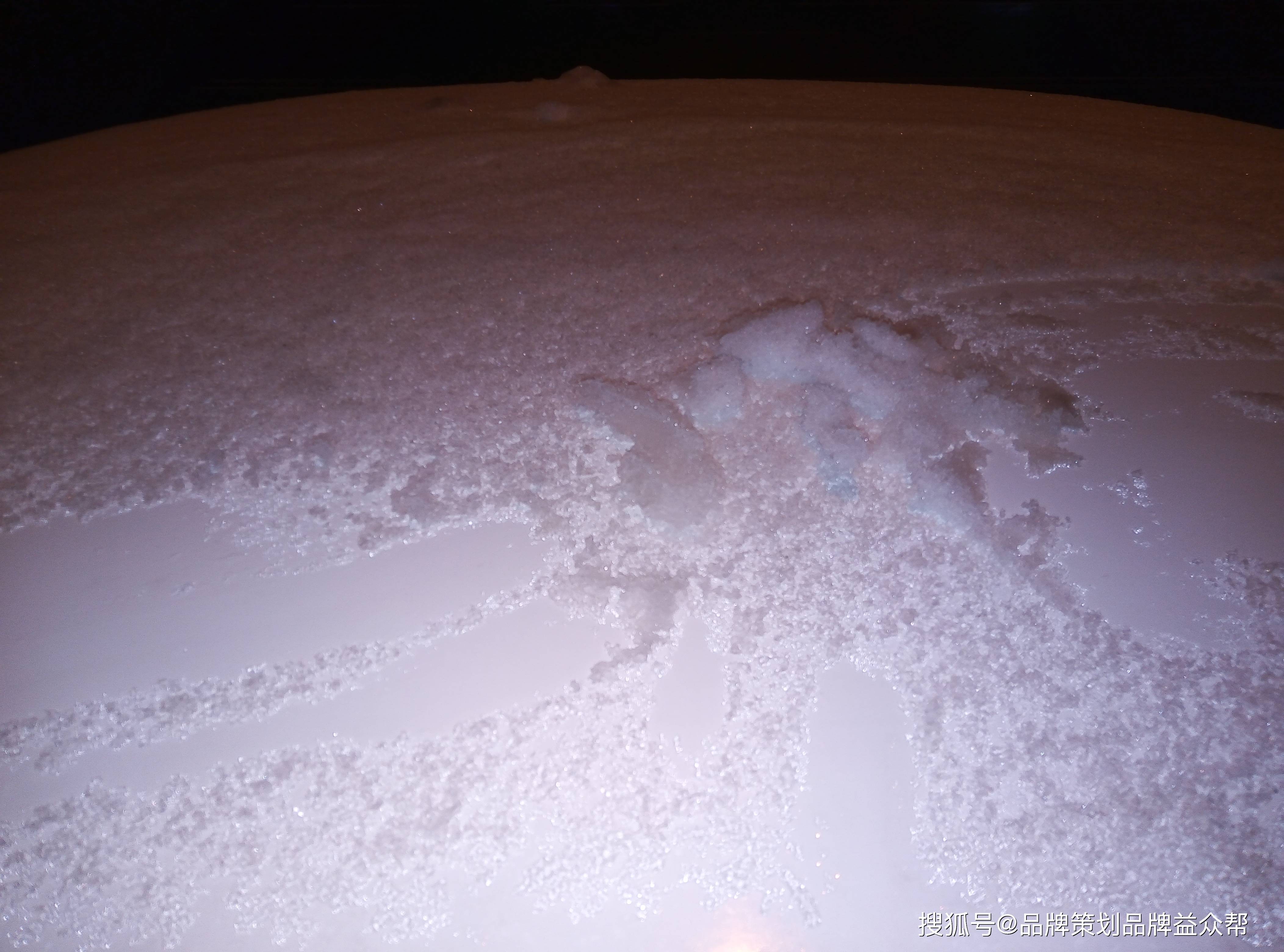 
2021年的下雪自然风物图片浏览 分享雪后车顶积雪自然风景图片_IM电竞平台(图8)