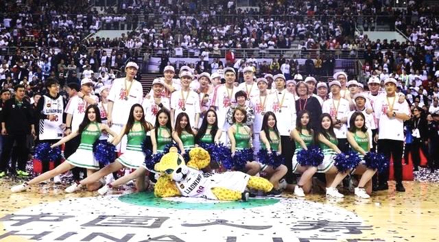 “IM电竞平台”GIF-胡奥连线!小金人射死亡弧线 国足门神扑必进球